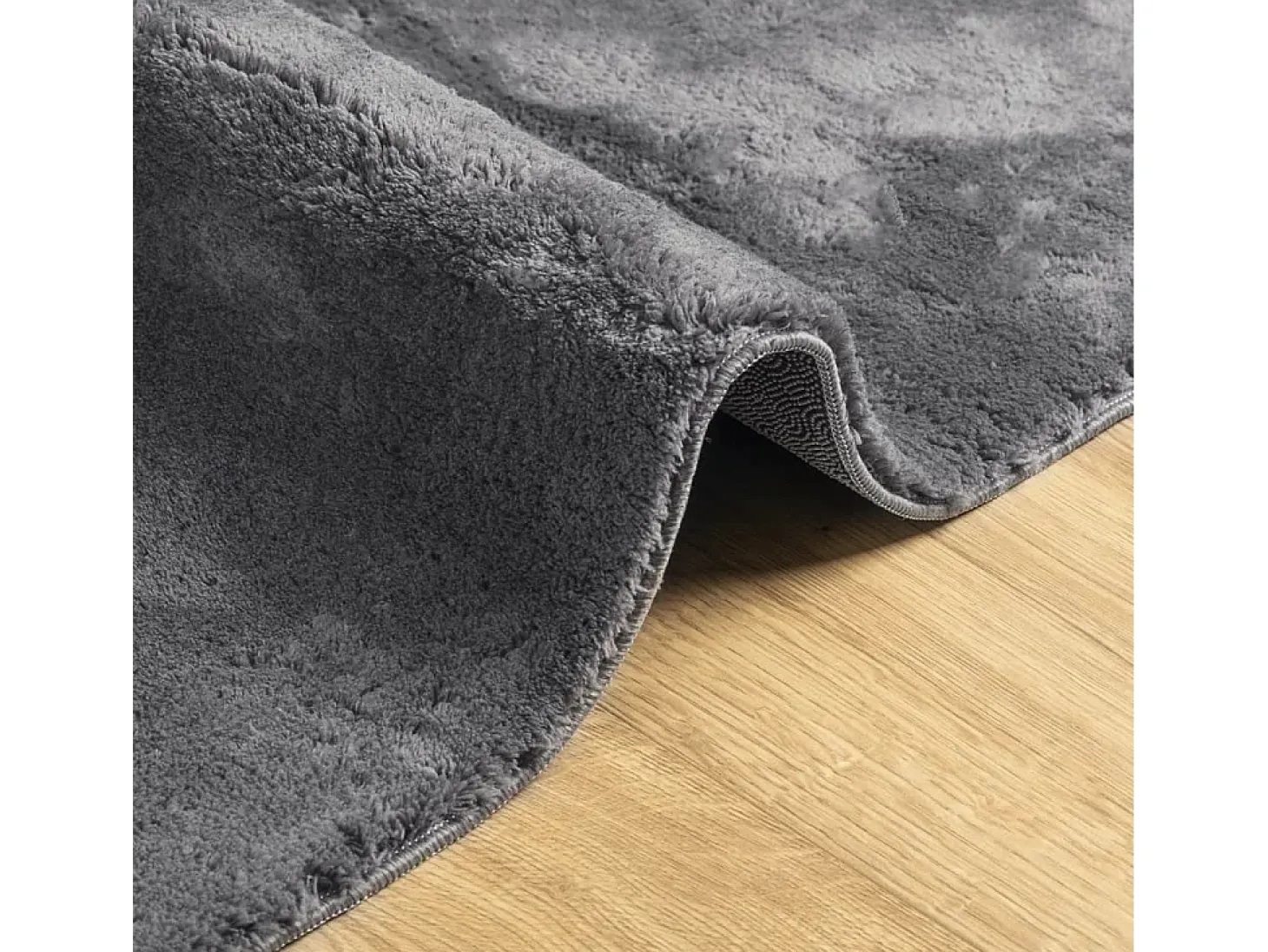 Alfombra HUARTE de pelo corto suave y lavable en color antracita 80x250cm