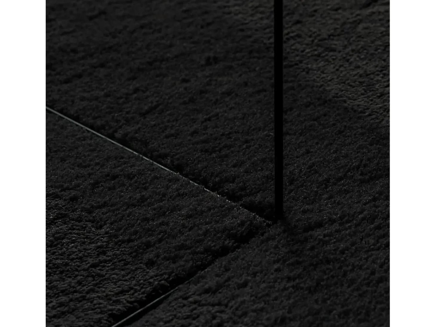 Alfombra HUARTE de pelo corto suave y lavable negra 120x120 cm