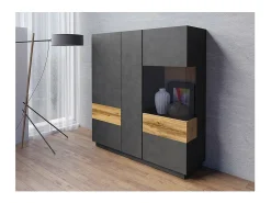 Aparador alto KILES de tres puertas. Color gris antracita y roble. Estilo diseño.