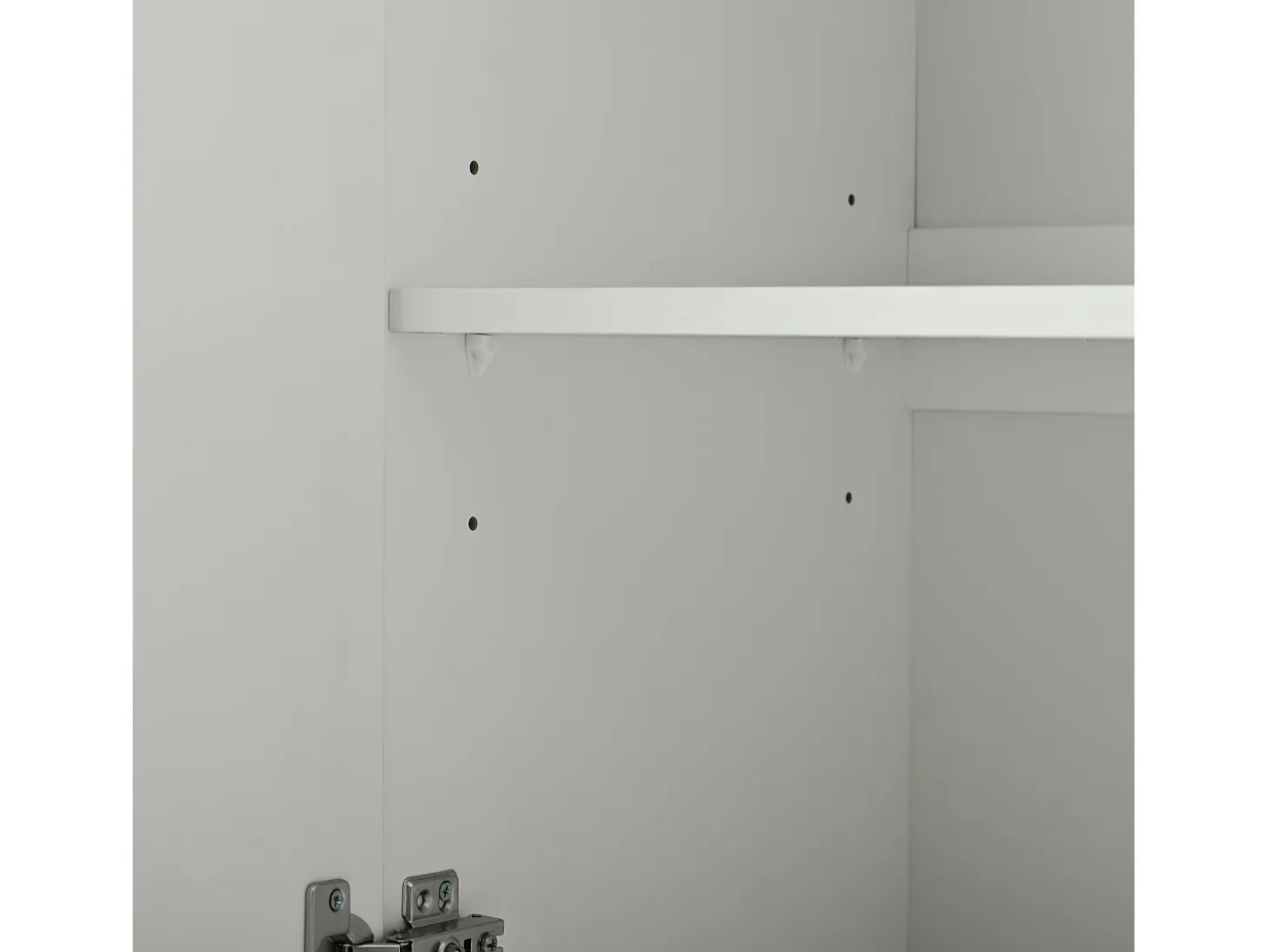 Aparador blanco con 3 puertas texturizadas y estantes regulables, patas cilíndricas - MDF
