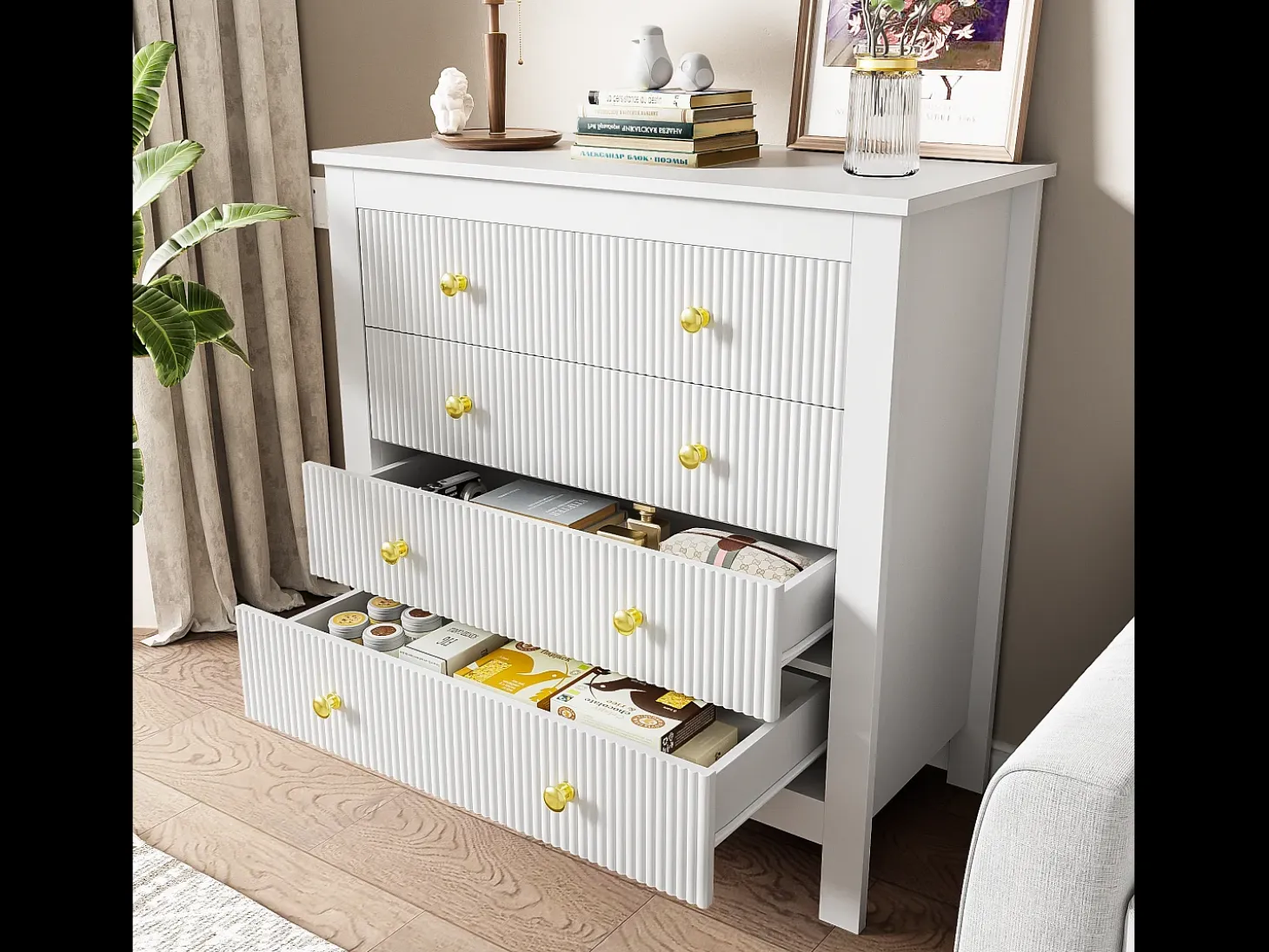Aparador con 5 cajones y puertas especiales, con tiradores dorados, fabricado en tablero de partículas, color blanco (79x39,5x80,5 cm)