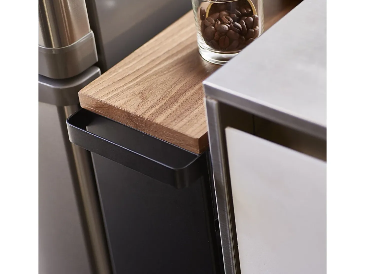 Aparador de cocina en metal y madera Torre