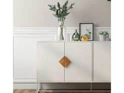 Aparador de diseño de madera maciza con forma especial, tirador cuadrado, 4 puertas y doble espacio de almacenamiento.