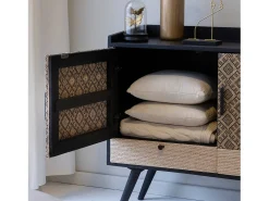 Aparador de madera de mango Capri tejido a mano en negro