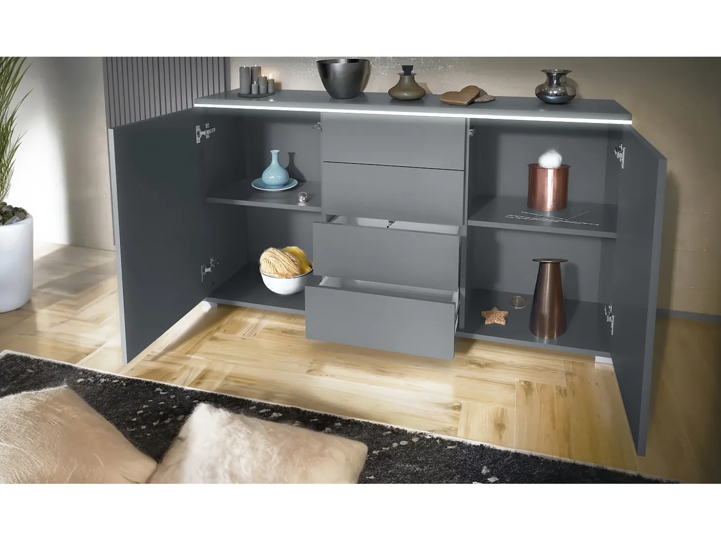 Aparador Faro V1 – Mueble con 2 Puertas y 4 Cajones, Armario con Tira de Luz LED, antracita mate / burdeos de alto brillo (138,5 x 75,5 x 35)