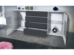 Aparador Grömitz V2 – Mueble con 2 Puertas Grandes y 4 Cajones, blanco mate/mezclilla mate (166,5 x 75,5 x 35)