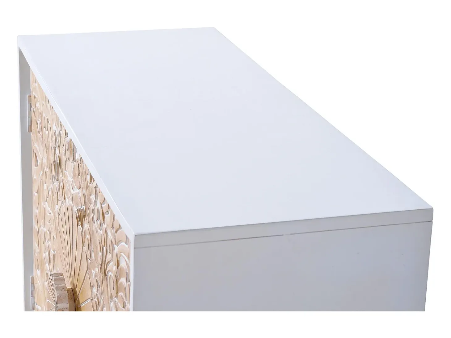 Aparador madera de mango blanco y detalles en dorado
