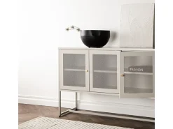 Aparador Malla 3 puertas beige.