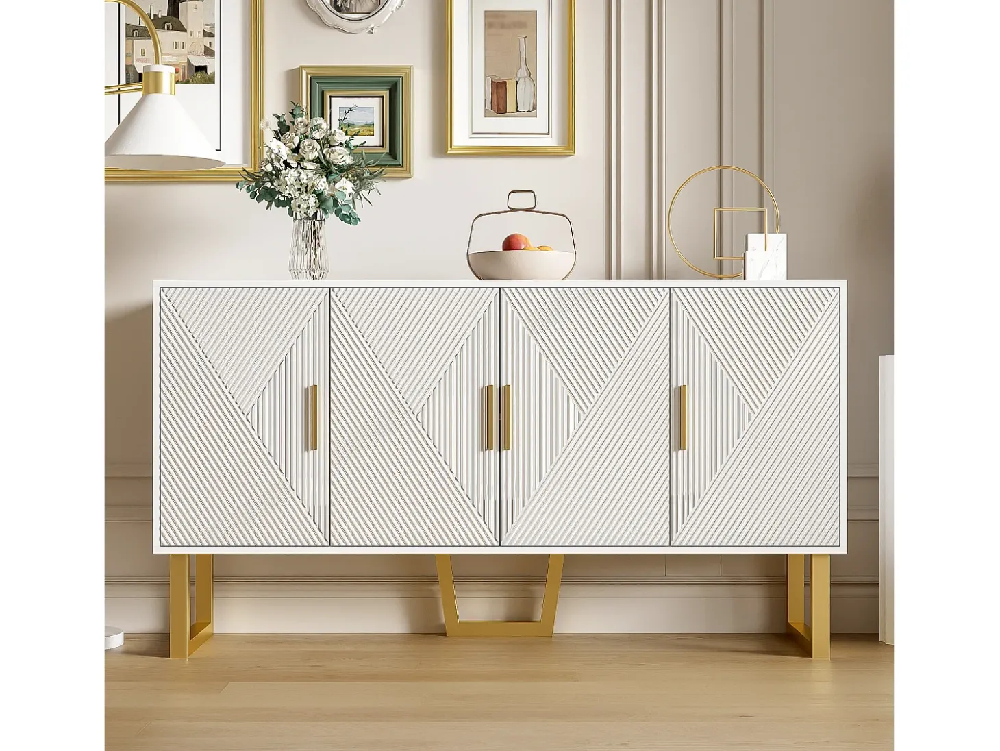 Aparador moderno lacado en blanco, puertas texturizadas y tiradores dorados, 4 puertas, estantes regulables (150x40x82 cm)