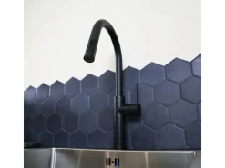 Architek mezclador de fregadero con rociador extraíble negro Essebagno
