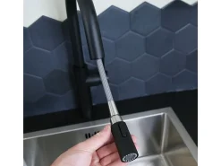 Architek mezclador de fregadero con rociador extraíble negro Essebagno