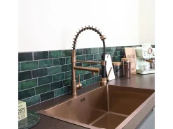 Big Pro Mezclador de fregadero con rociador móvil cobre cepillado Essebagno