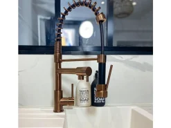 Big Pro Mezclador de fregadero con rociador móvil cobre cepillado Essebagno
