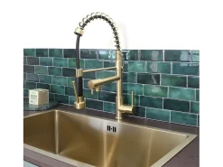 Big Pro Mezclador de fregadero con rociador móvil oro cepillado Essebagno