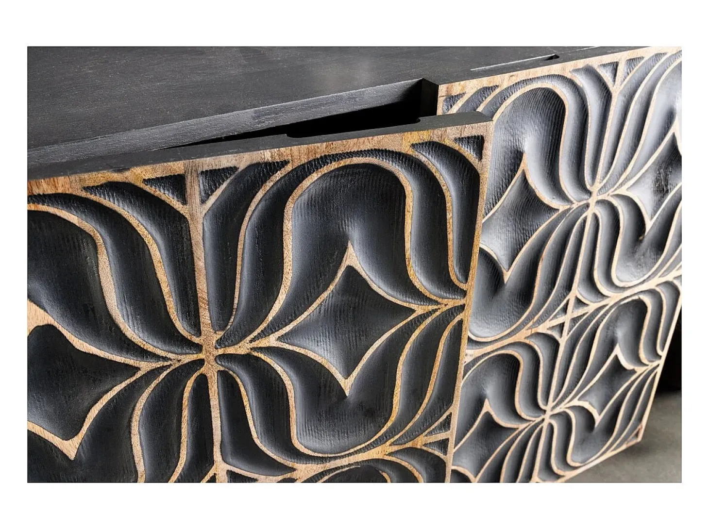 Buffet PALAZZO 180 cm – Madera maciza gris y dorada – Tallado estilo retro-veneciano