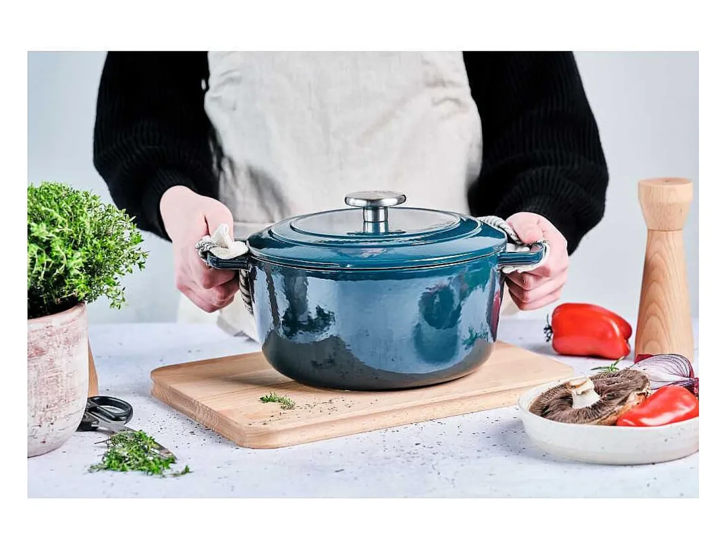 Cazuela de hierro fundido esmaltado COSY & TRENDY FONTESTIC Ø28 cm 6,15 L para todo tipo de fuegos, inducción Azul profundo