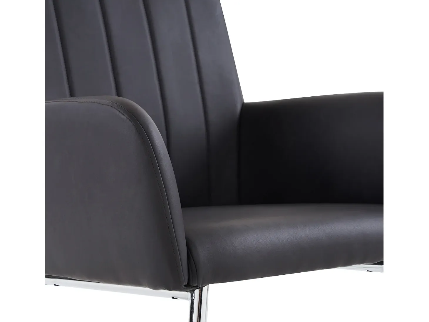 Conjunto de 2 sillas cantilever, en PU negro