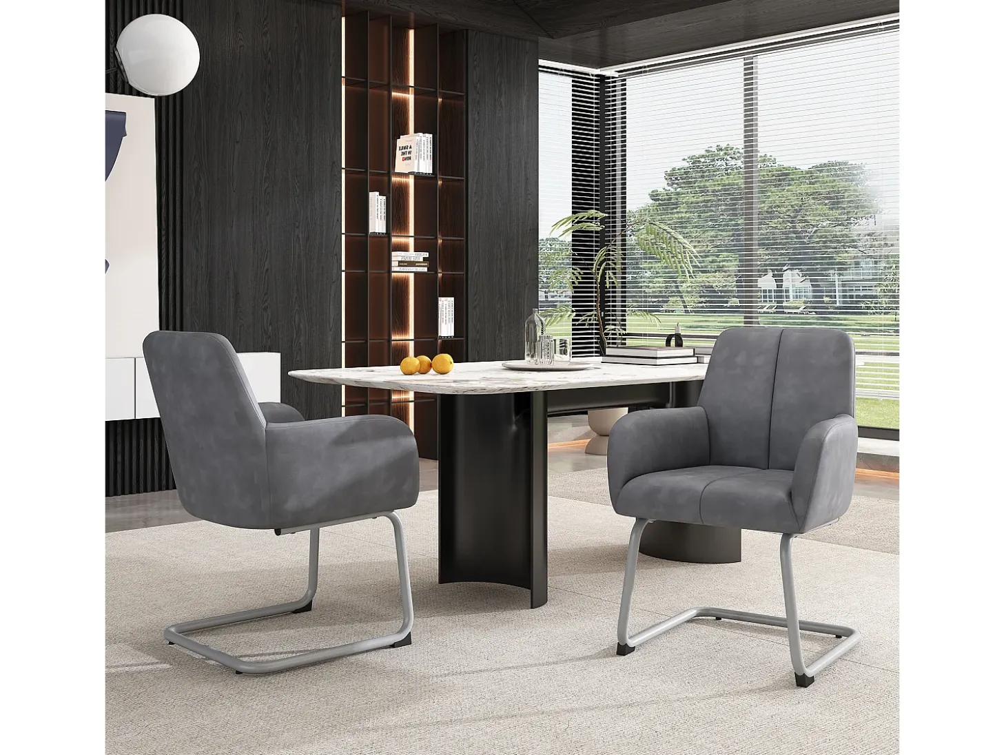 Conjunto de 2 sillas cantilever con reposabrazos, tapizado en símil piel gris, patas de metal color plata.
