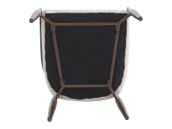 Conjunto de 6 sillas de lino beige con estructura de metal marrón.
