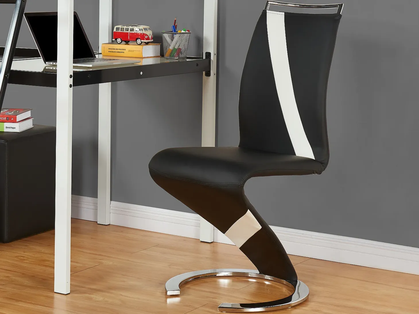 Conjunto de 2 sillas de piel sintética negro y blanco TWIZY