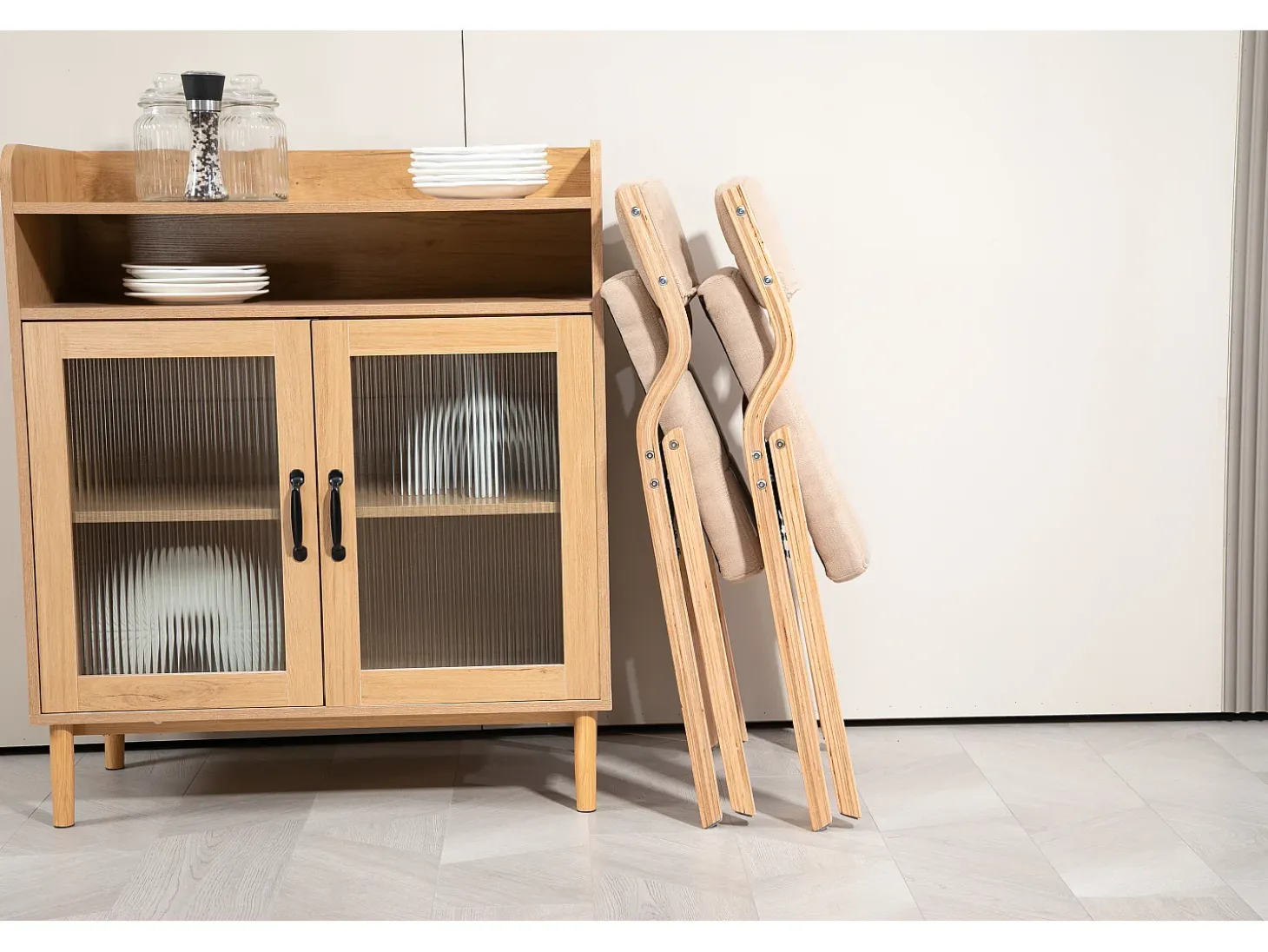 Conjunto de 2 sillas plegables de madera con cojines de terciopelo - Color caqui y madera