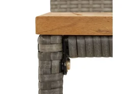 Conjunto de 4 taburetes de bar grises en resina trenzada y madera de acacia.