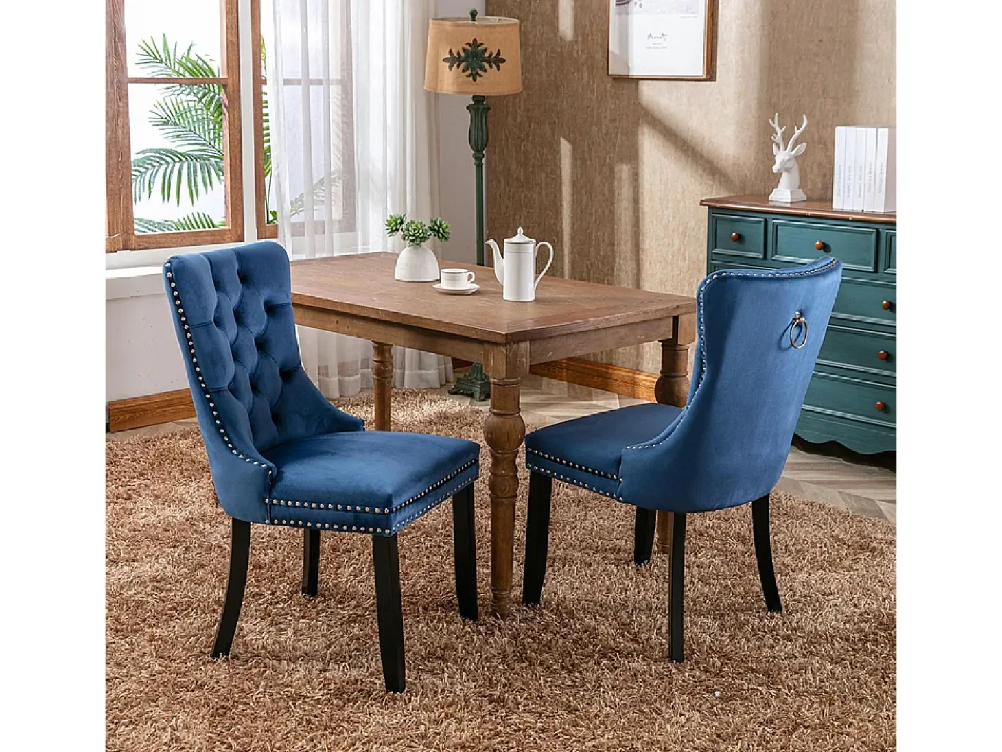 Conjunto de sillas de comedor, con patas de madera y tapizado con tachuelas, revestimiento de terciopelo, estructura de madera maciza, azul