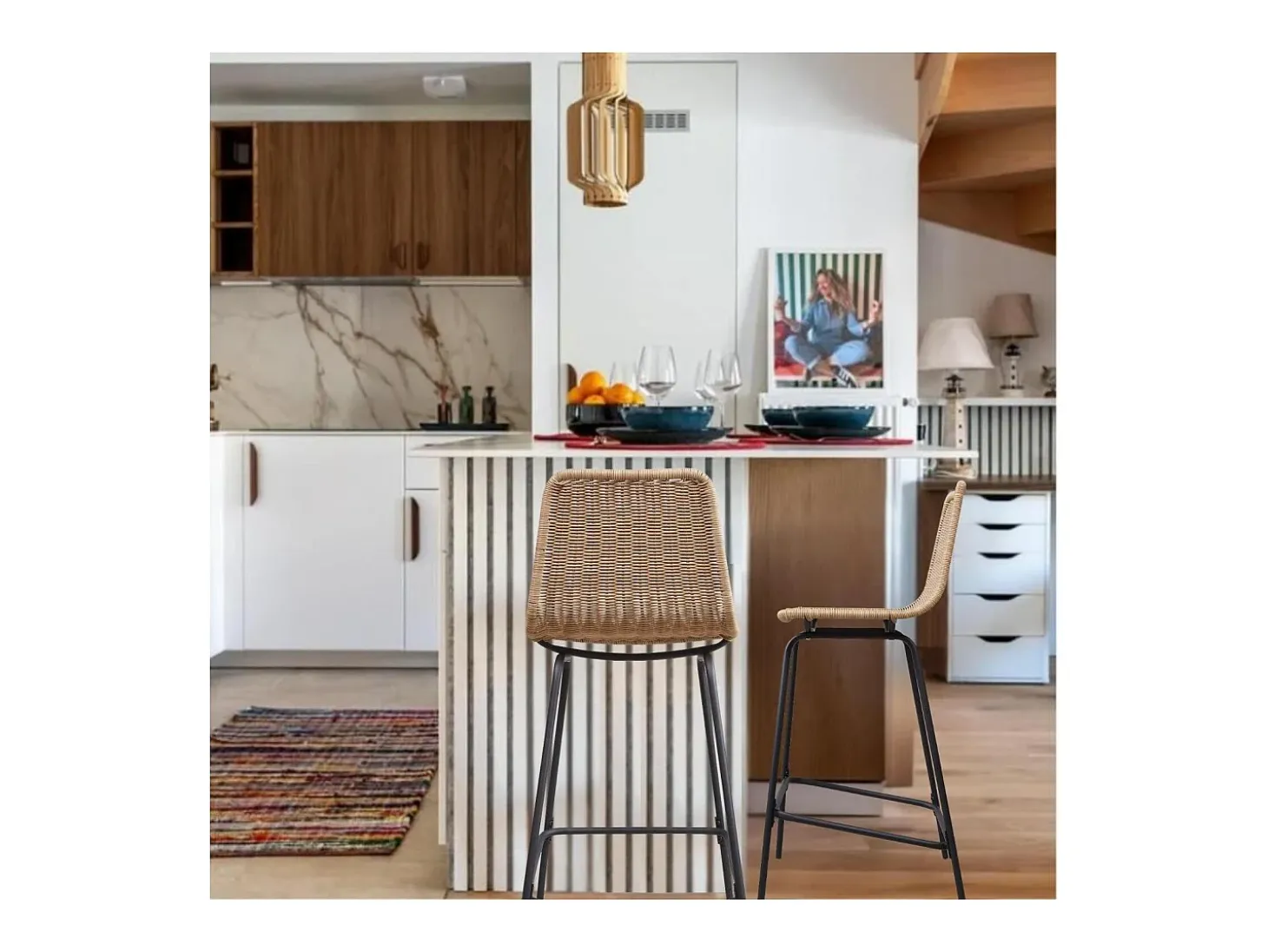 Conjunto de taburetes de bar e isla de metal con asiento de ratán 65cm KUTA
