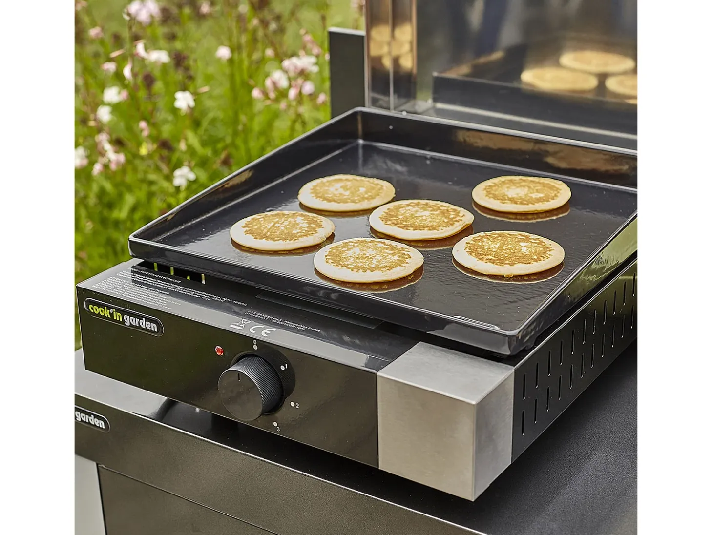 Cook'in Garden - Plancha eléctrica + tapa de hierro fundido FINESTA - 2,5 kW