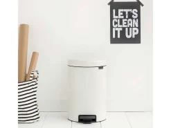 Cubo de Basura con Pedal New Icon 3L Blanco Brabantia - Cierre Suave y Antiodor