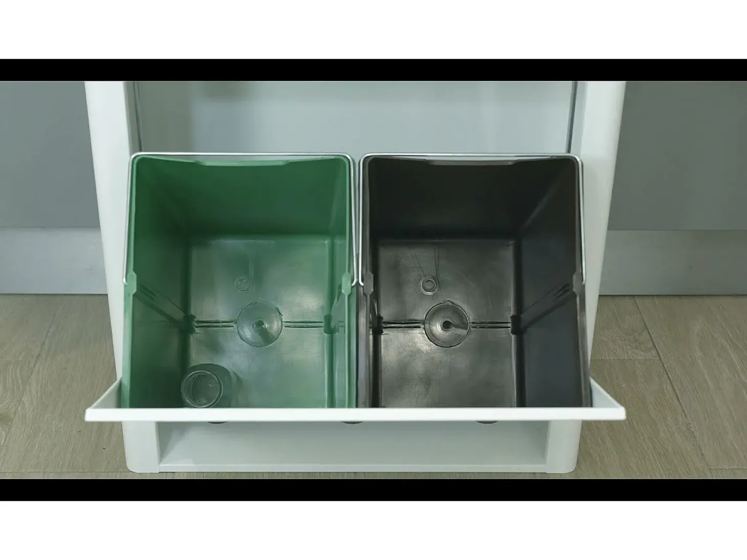 Cubo de basura para la cocina - Cubo de reciclaje - 3 compartimentos de 20L - CUBEK