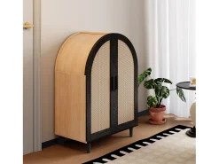 Elegante aparador con puertas de ratán, tres estantes, madera y MDF negro (70x40x100 cm)