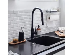 Foga Mezclador de fregadero con teleducha extraíble en negro mate Essebagno