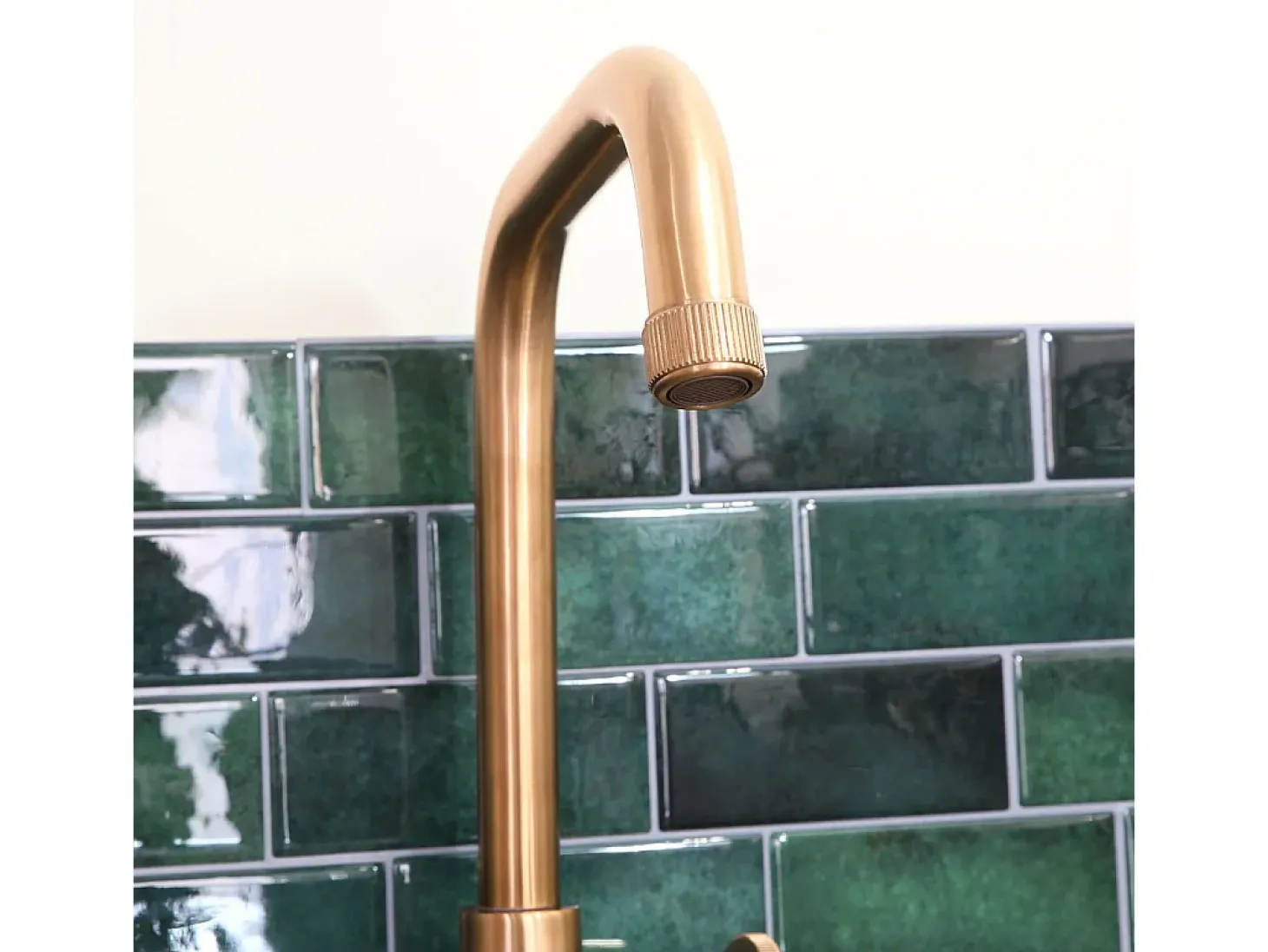 Indus mezclador para fregadero cobre cepillado Essebagno