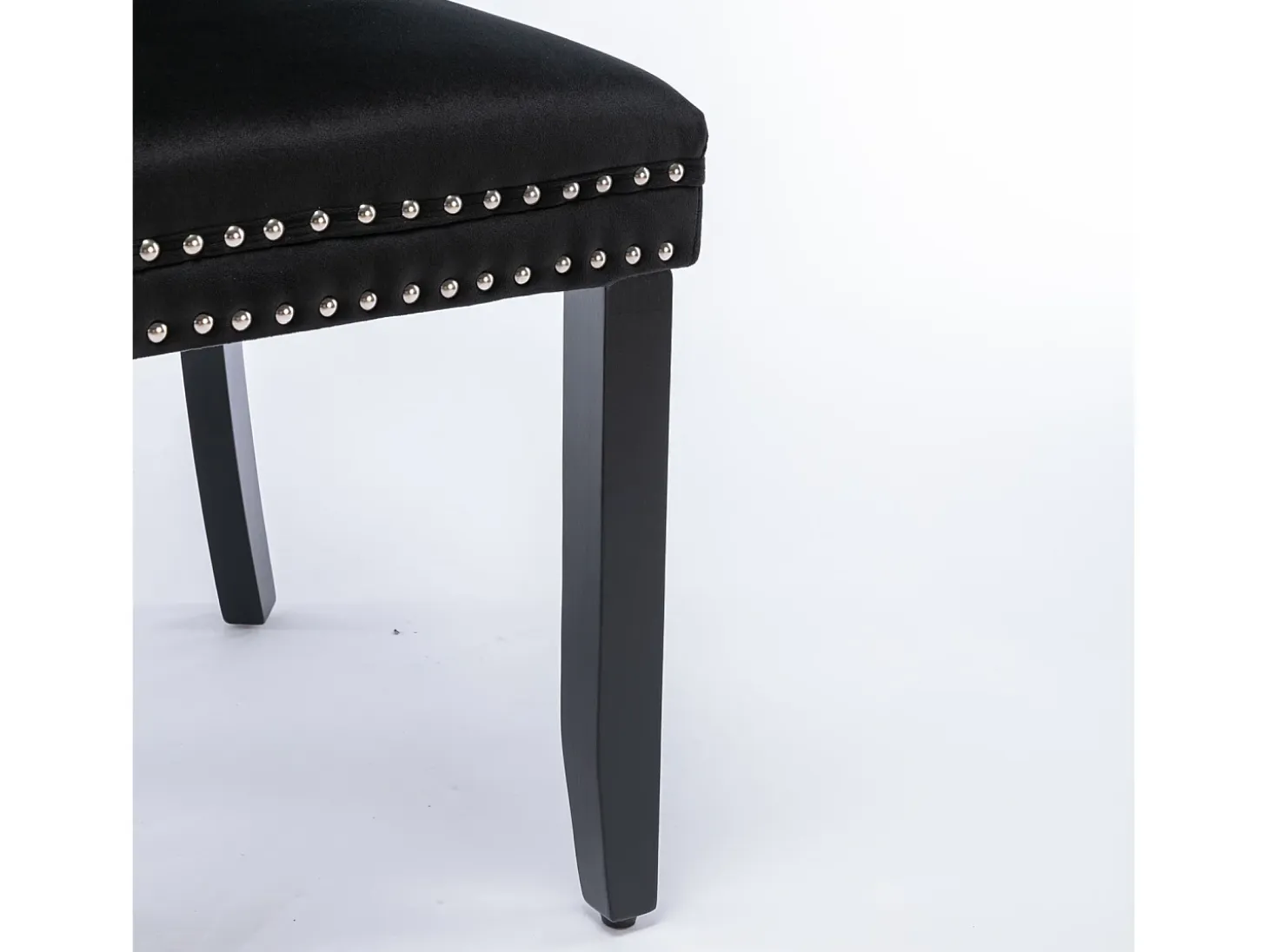 Juego de 2 sillas de comedor en terciopelo negro con tachuelas decorativas y respaldo acolchado