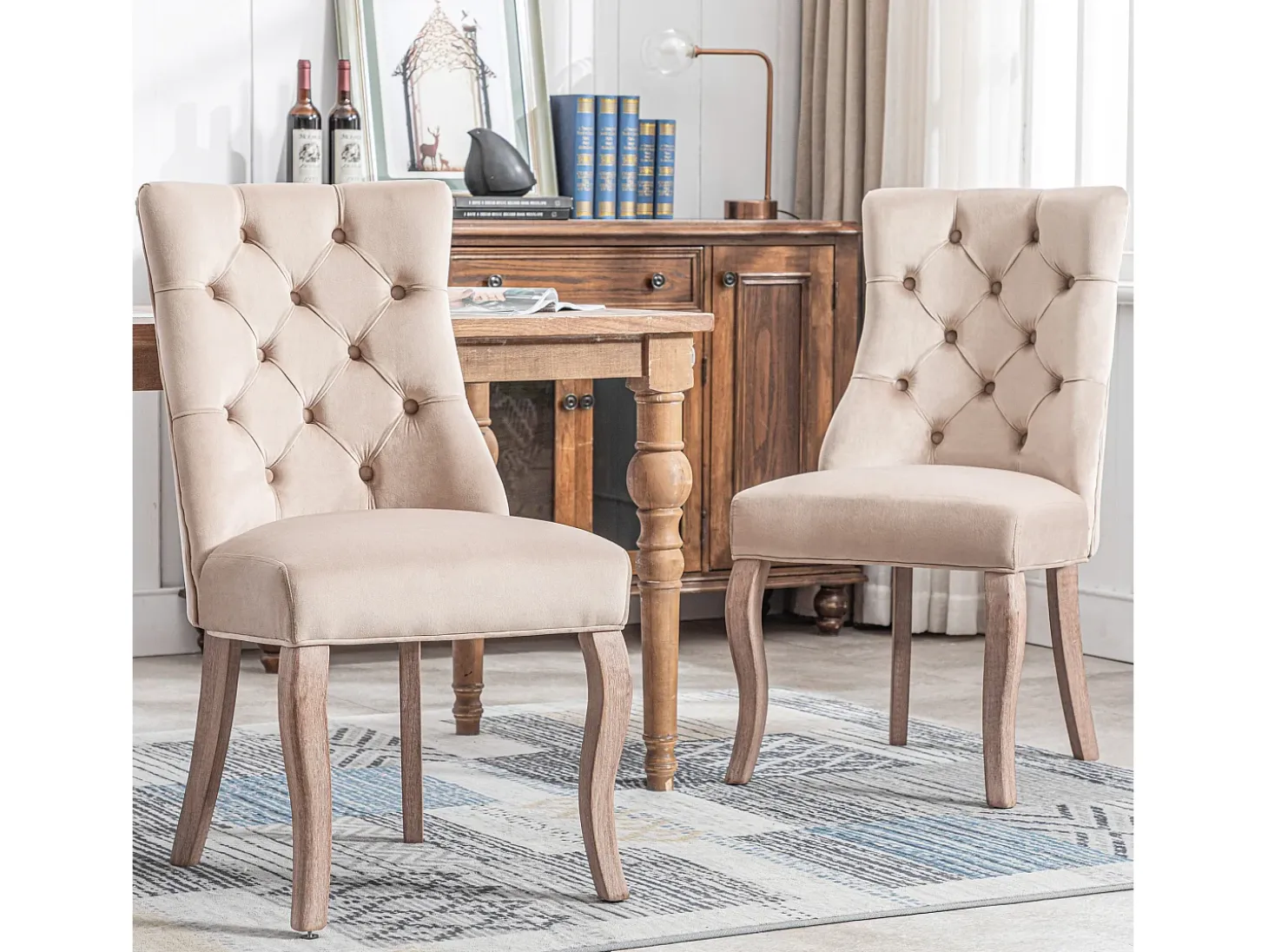 Juego de 2 sillas de comedor, respaldo alto, terciopelo beige, clavos decorativos, madera maciza (97 x 51 x 47 cm)