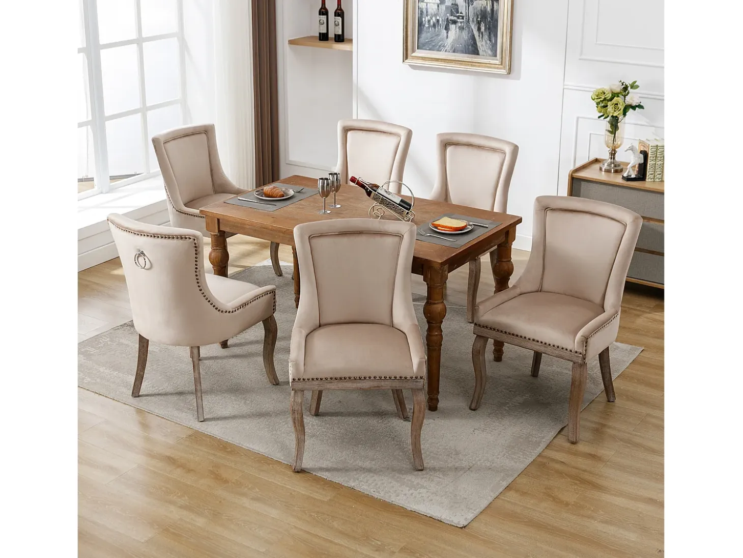 Juego de 4 sillas de comedor - asientos tapizados adornados con tachuelas decorativas y patas de madera maciza - terciopelo beige