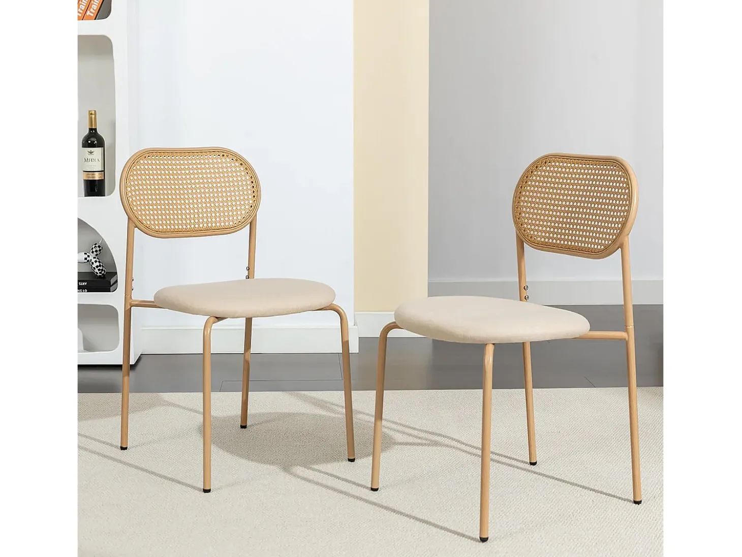 Juego de 2 sillas de comedor modernas con respaldo de ratán y patas de metal para comedor y sala de estar, color beige (2 unidades)