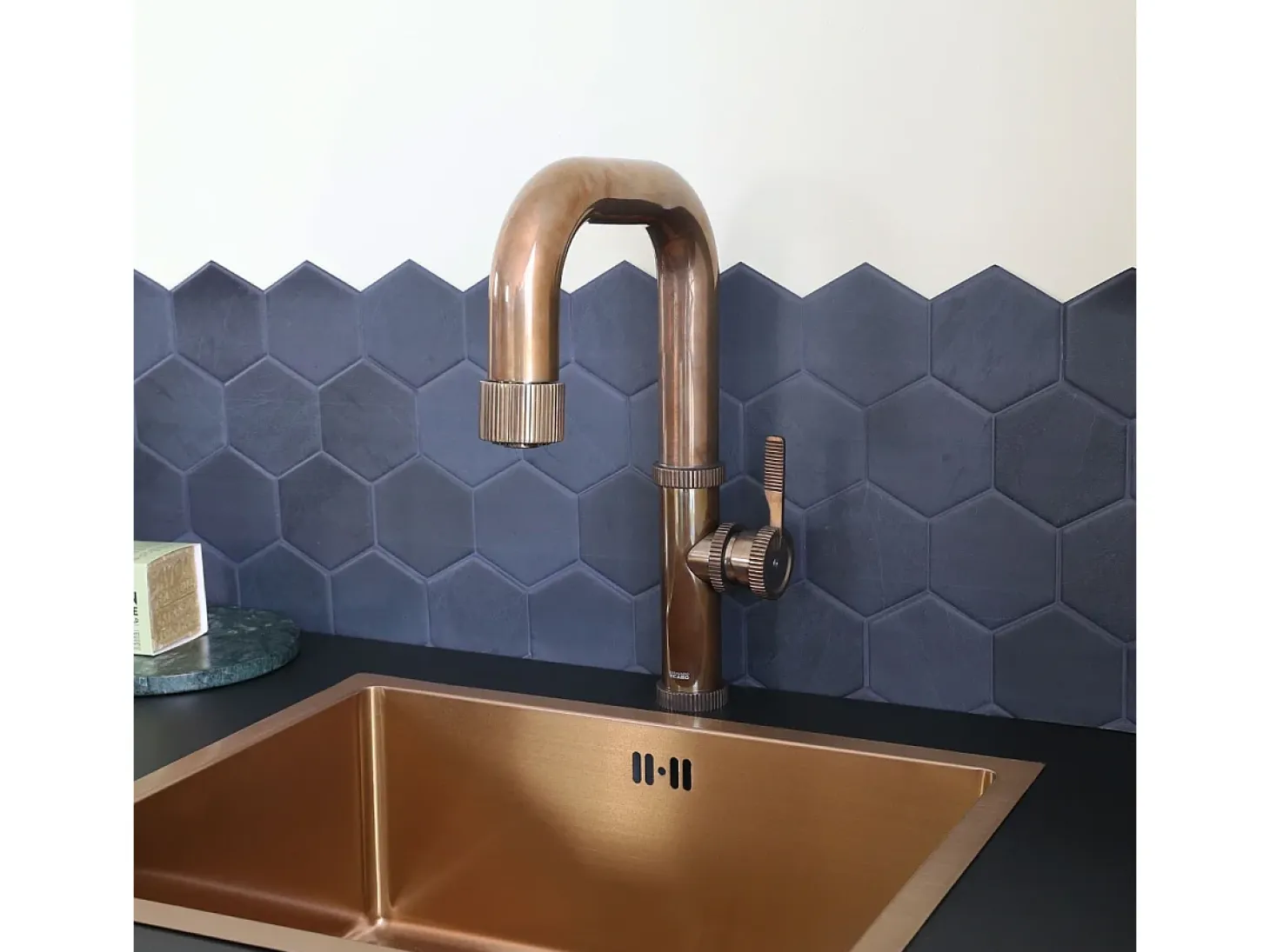 Luisa fregadero 1 cubeta 55x45 en acero inoxidable cobre cepillado Essebagno