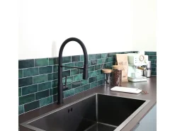 Magneto Mezclador monomando de fregadero con teleducha negro Essebagno