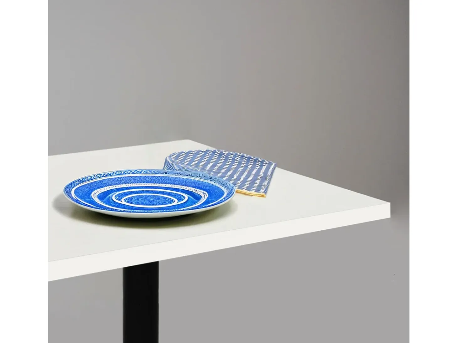 Mesa alta 60 x 60 cm - modelo Roma lisa blanca