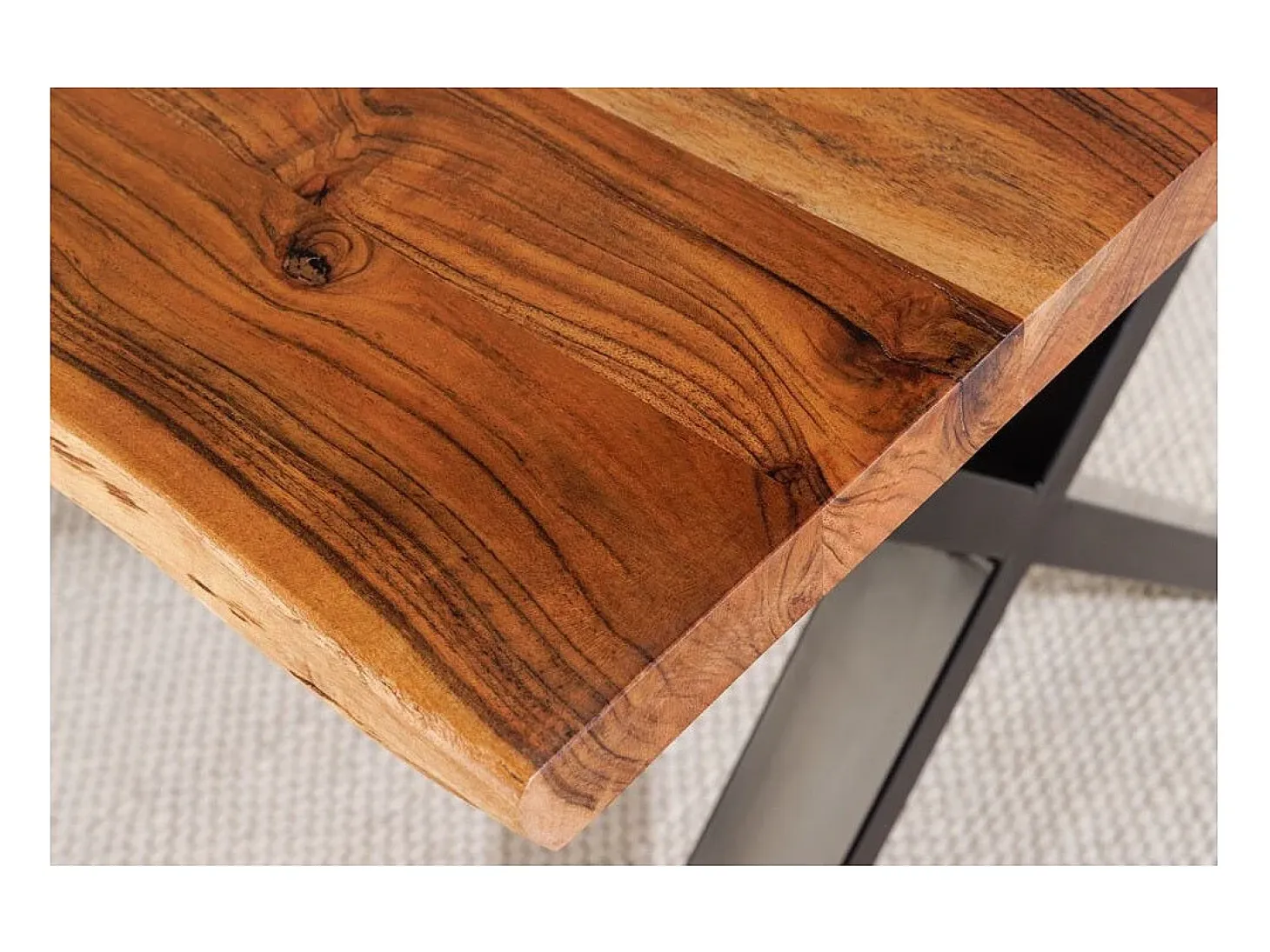 Mesa de comedor ARKAYA – Madera maciza de acacia barnizada y patas de metal negro en X – 160 cm – Estilo industrial