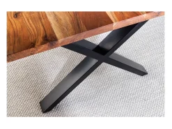 Mesa de comedor ARKAYA – Madera maciza de acacia barnizada y patas de metal negro en X – 160 cm – Estilo industrial