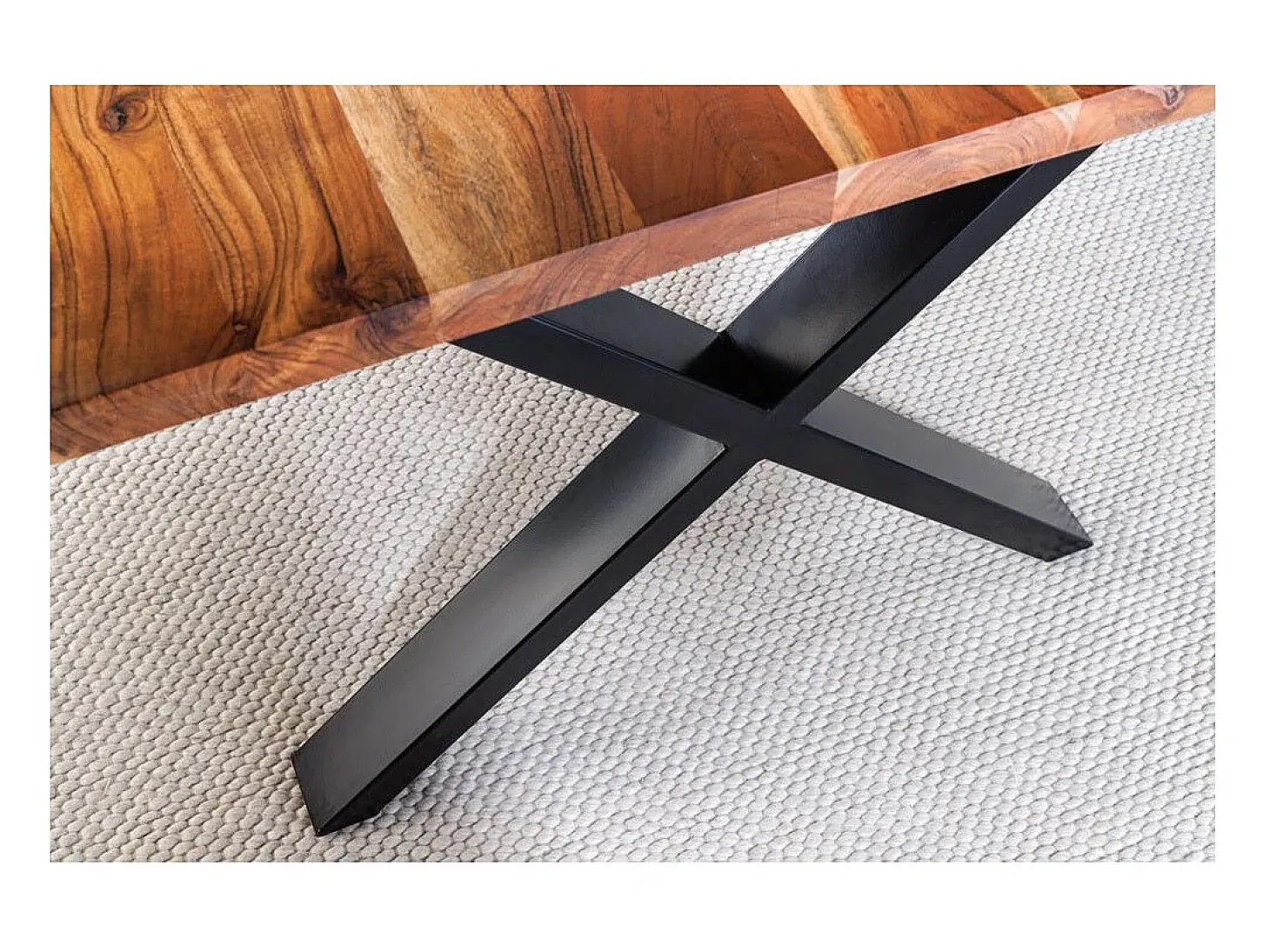 Mesa de comedor ARKAYA – Madera maciza de acacia barnizada y patas de metal negro en X – 160 cm – Estilo industrial
