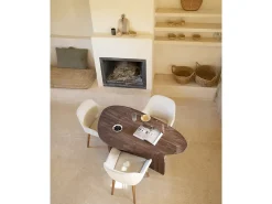 Mesa de comedor de forma orgánica de madera de abeto maciza Decowood en tono nogal de 142,9x75cm - MUR - DECOWOOD