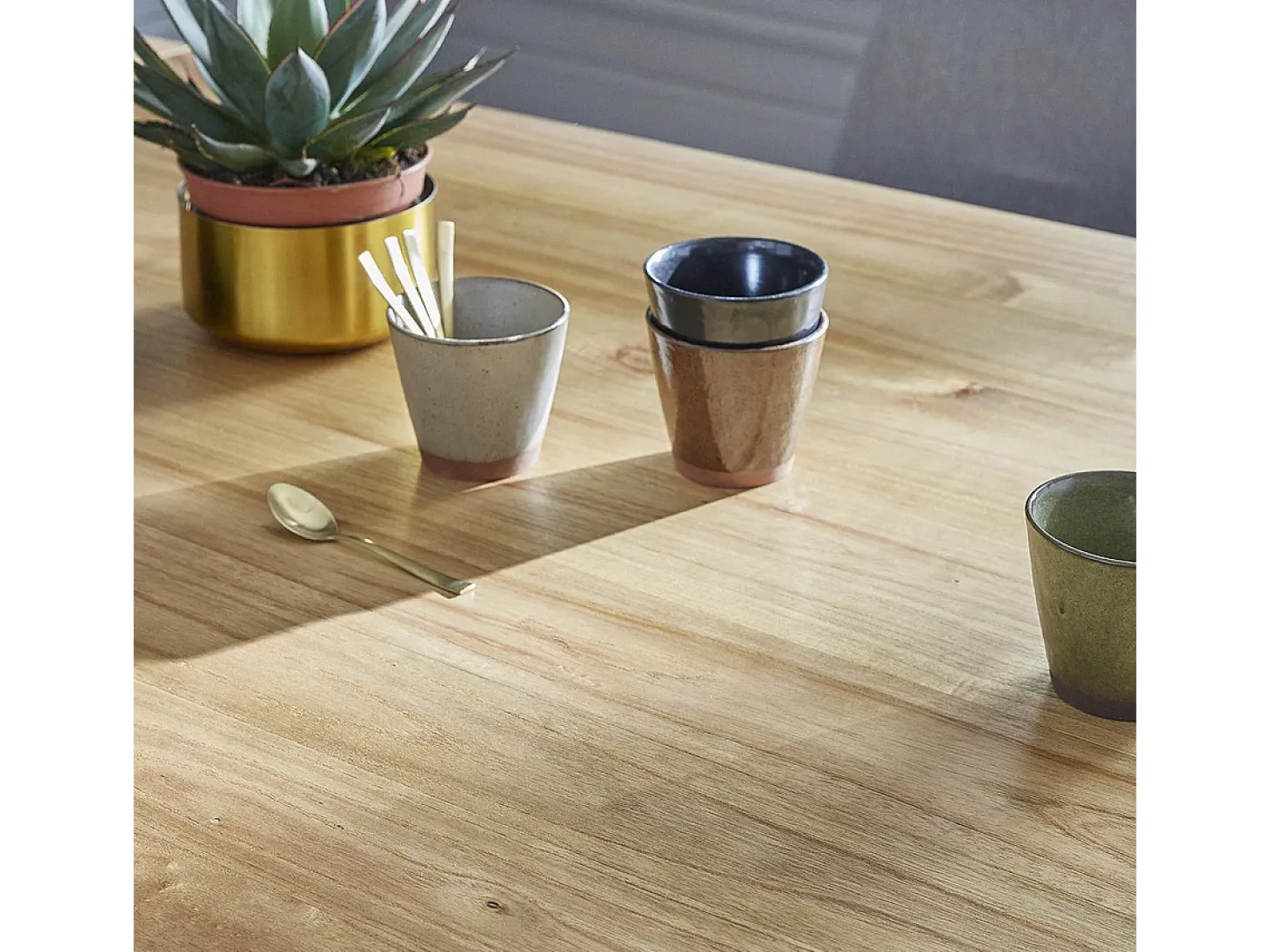 Mesa de comedor de madera de mindy maciza para 8 personas