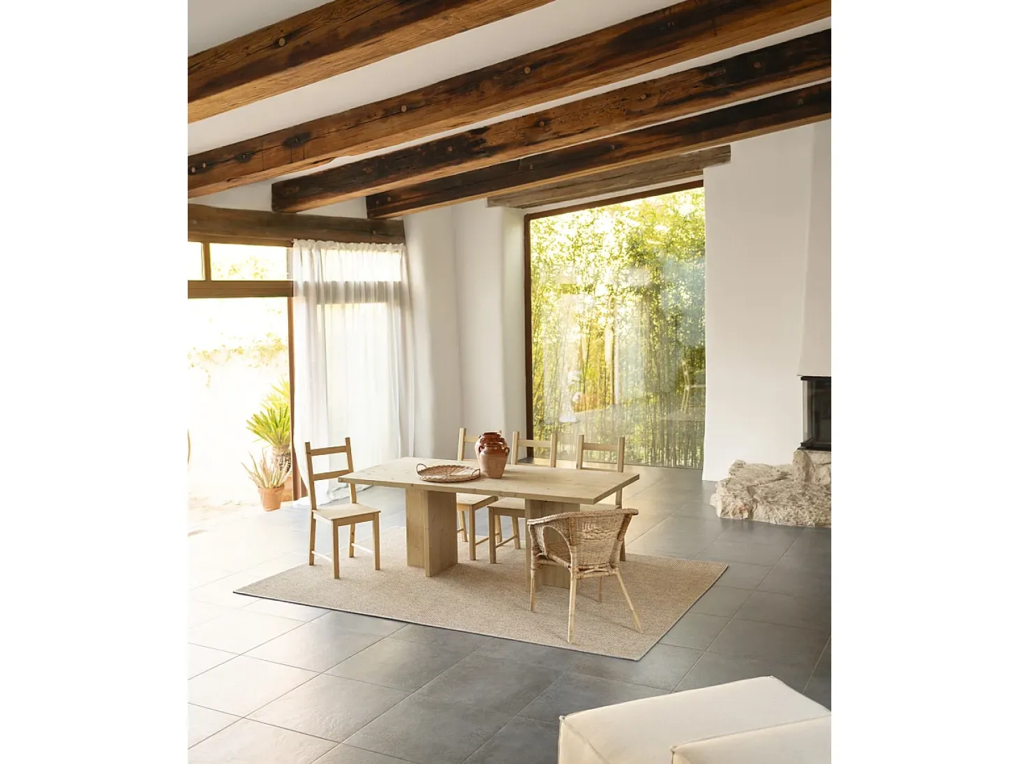 Mesa de comedor de madera maciza en tono roble medio 160x75cm - TENA - DECOWOOD