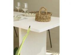 Mesa de comedor de madera de pino maciza rectangular con patas ranuradas Decowood de 140x80cm en tono blanco - BALI - DECOWOOD