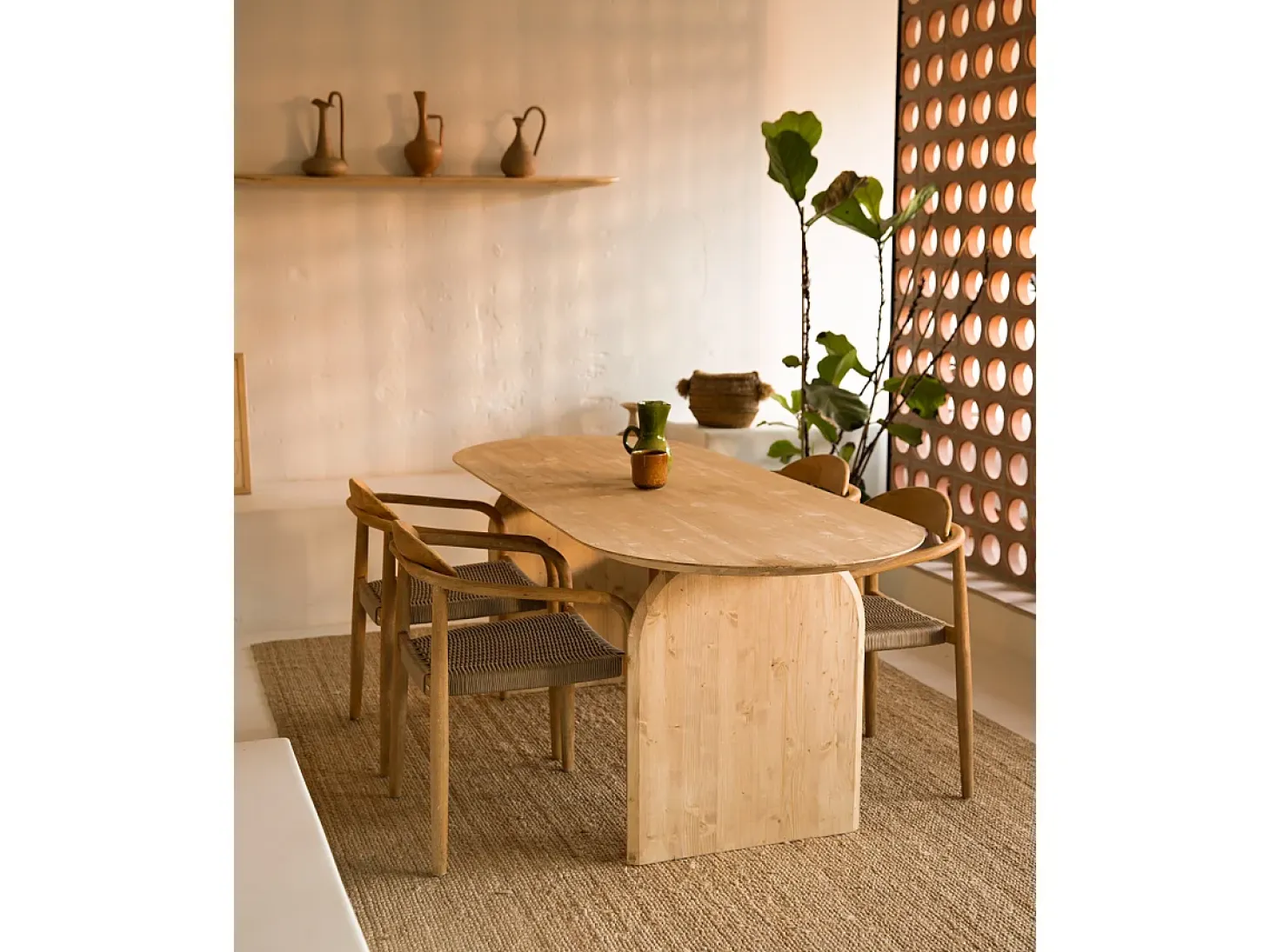 Mesa de comedor de madera de abeto maciza ovalada Decowood en tono roble medio de 180x75,2cm - BLOOM - DECOWOOD