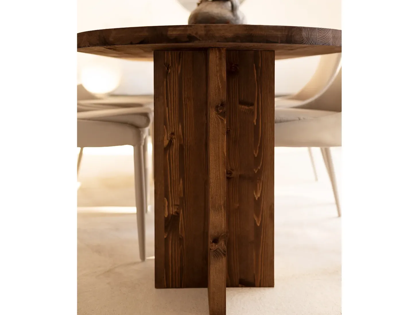 Mesa de comedor de madera maciza de abeto ovalada Decowood en tono nogal de 160x78cm - TOKYO - DECOWOOD